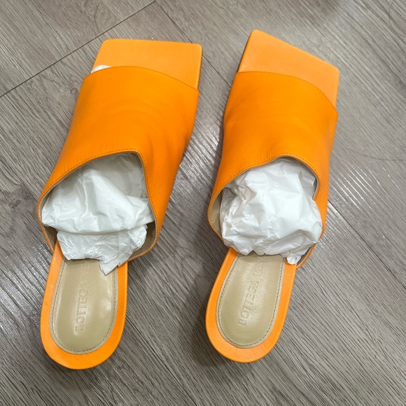 Bottega Veneta Stretch Sandals / Mules in Tangerine 37.5